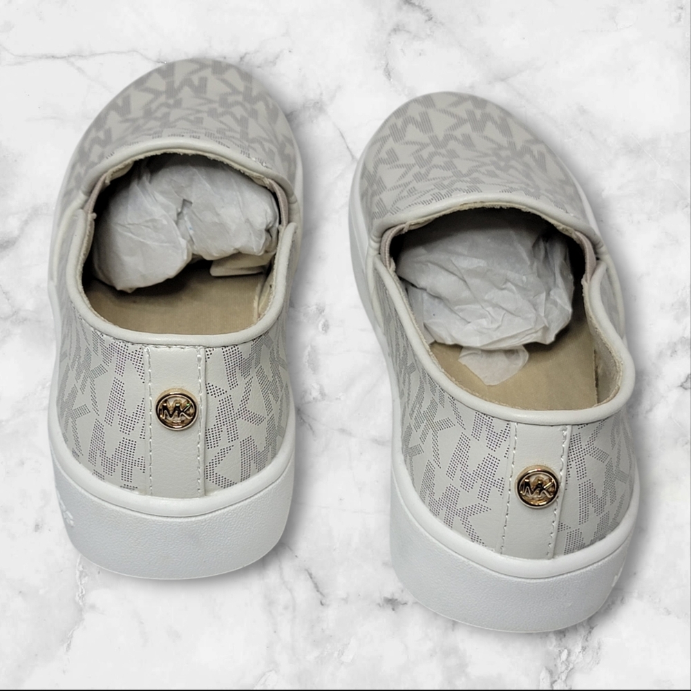 NWOT MICHAEL KORS- Toddler Sizes Various. Off white - Picture 3 of 4
